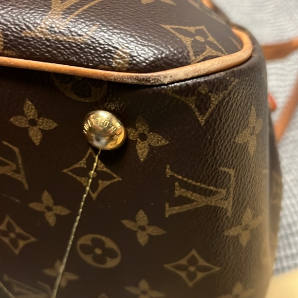Authentic Louis Vuitton Tivoli GM 
With box, dust cover, and original receipt. - Picture 10 of 16